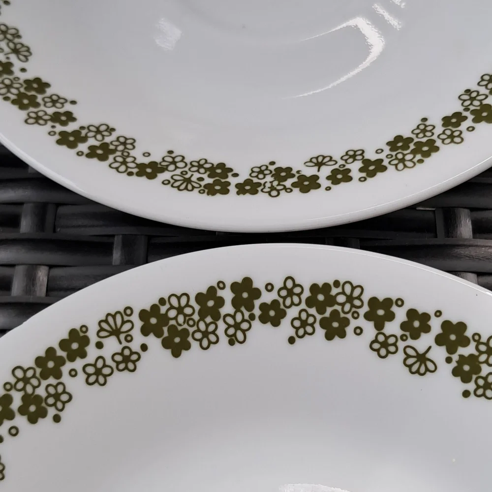Corelle Corning Crazy Daisy Spring Blossom Saucers 6 1/4